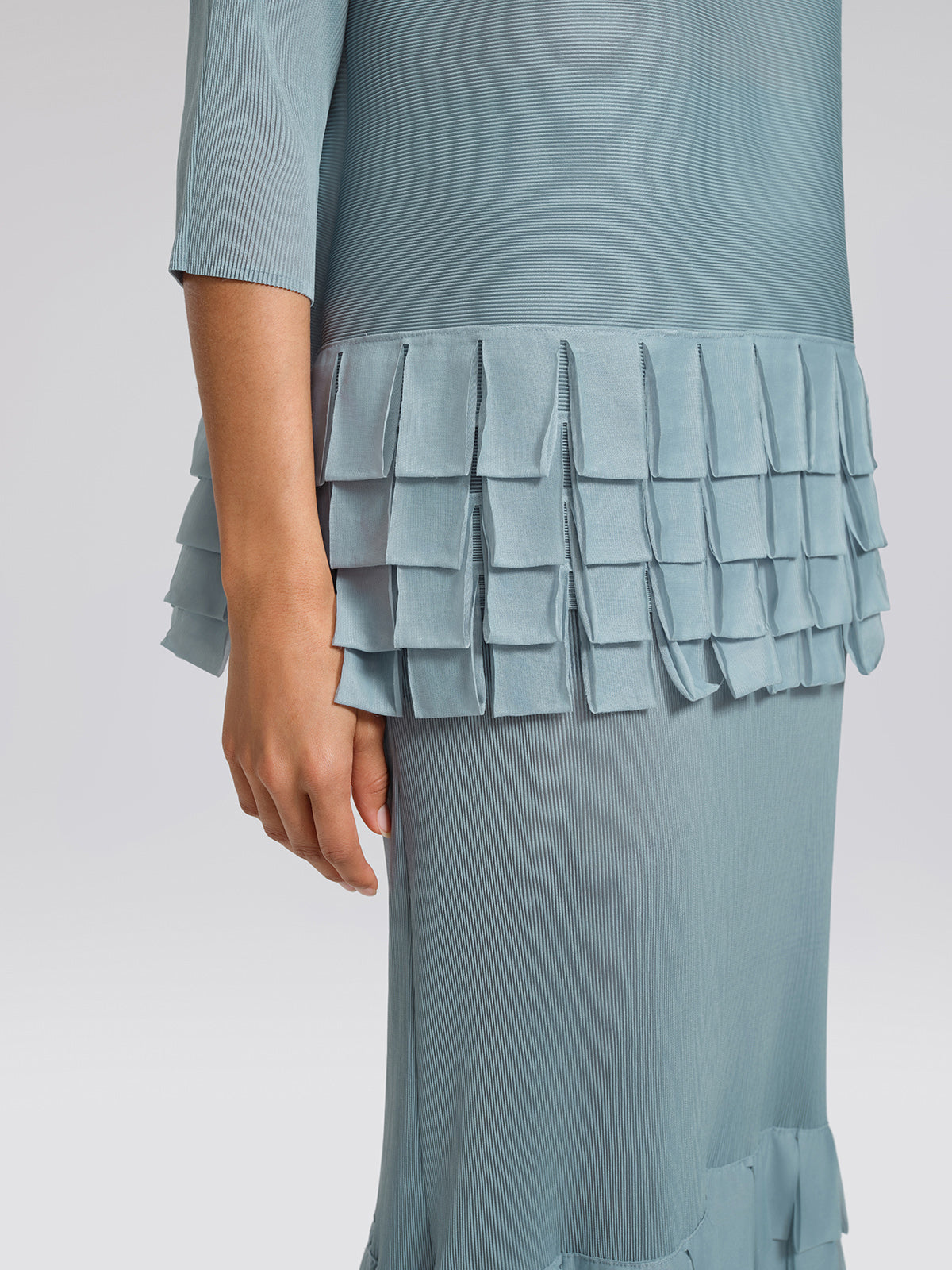 Final Sale | Pleated Textured Scallop-Trimmed Set