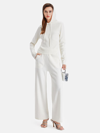 Luxurious Wool Side-Pocket Wide-Leg Trousers