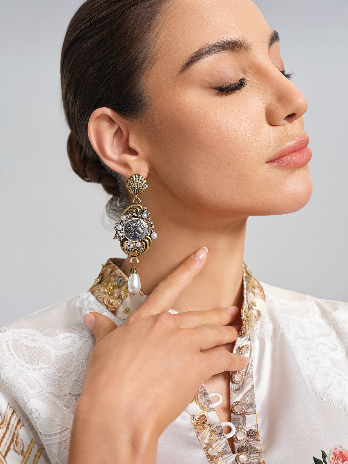 Vintage Shell Coin Pearl Earrings