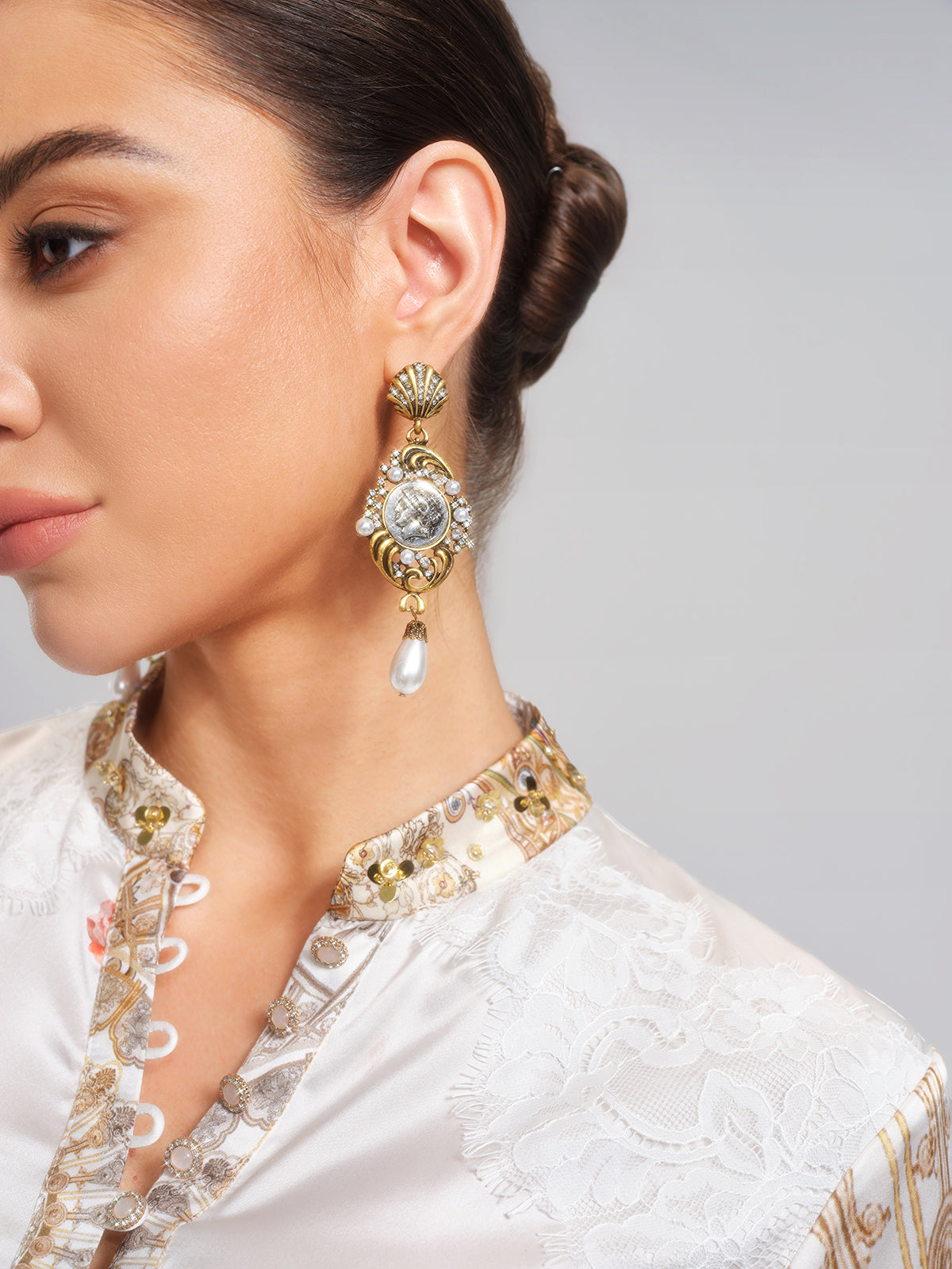 Vintage Shell Coin Pearl Earrings