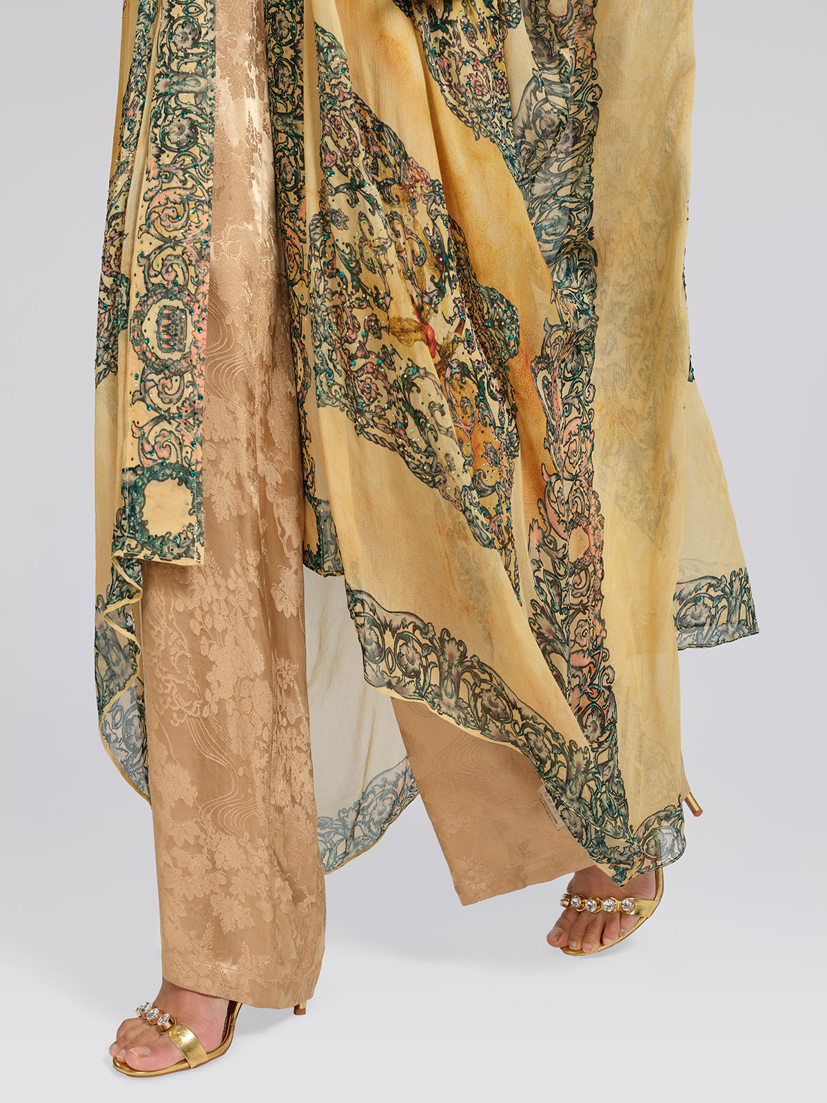 100% Tasar Printed Batwing-Sleeve Vacation Cover-Up