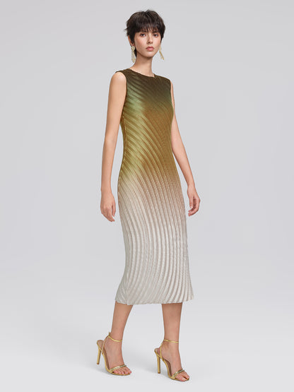 Sleeveless Ombre Pleated Stretch Dress