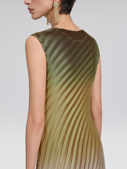 Sleeveless Ombre Pleated Stretch Dress