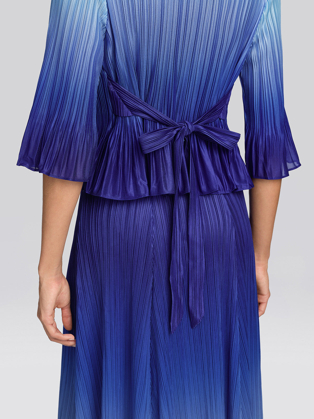 Pleated High-Waisted Gradient Set