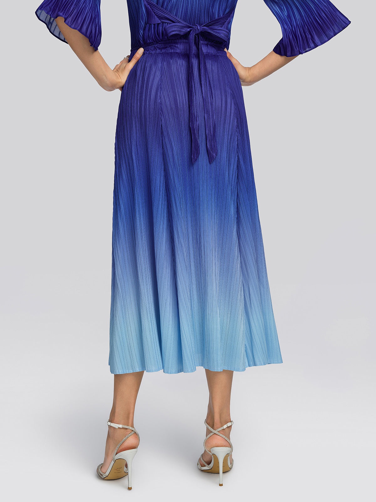 Pleated High-Waisted Gradient Set