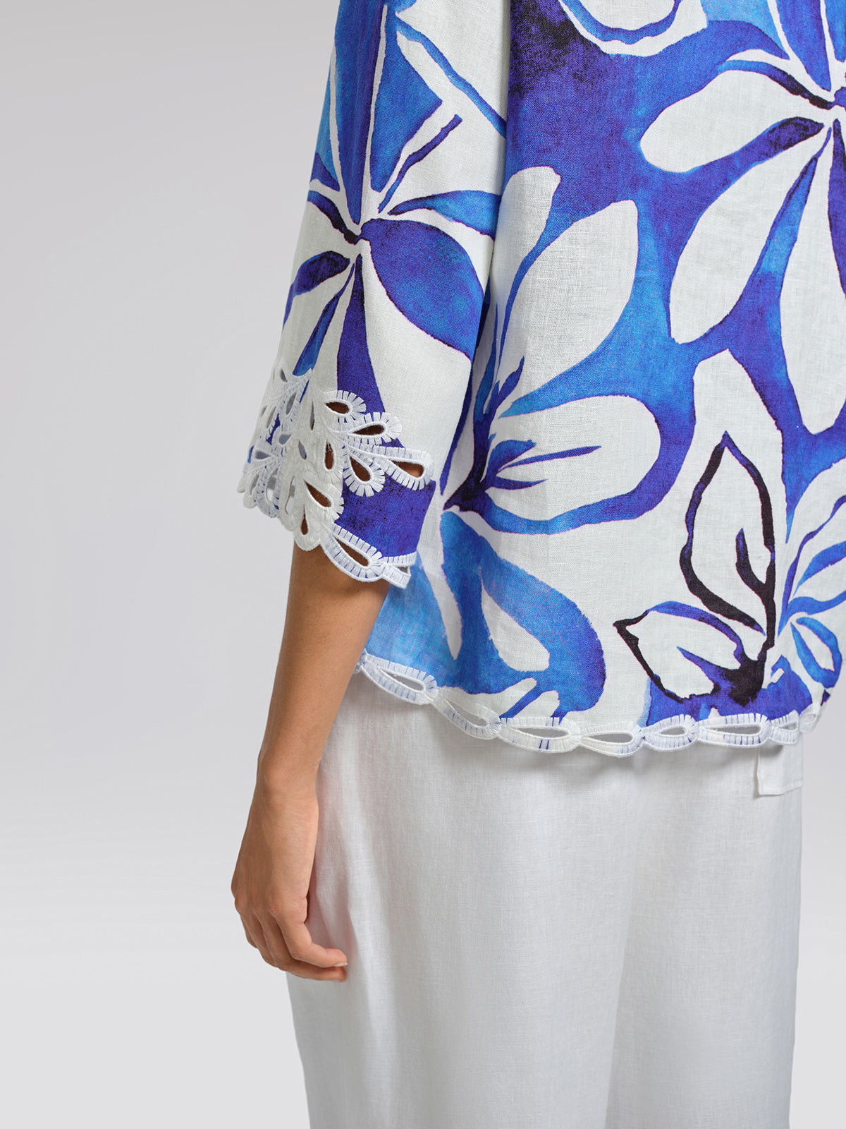 100% Linen Hand-Drawn Resort Print Embroidered Top