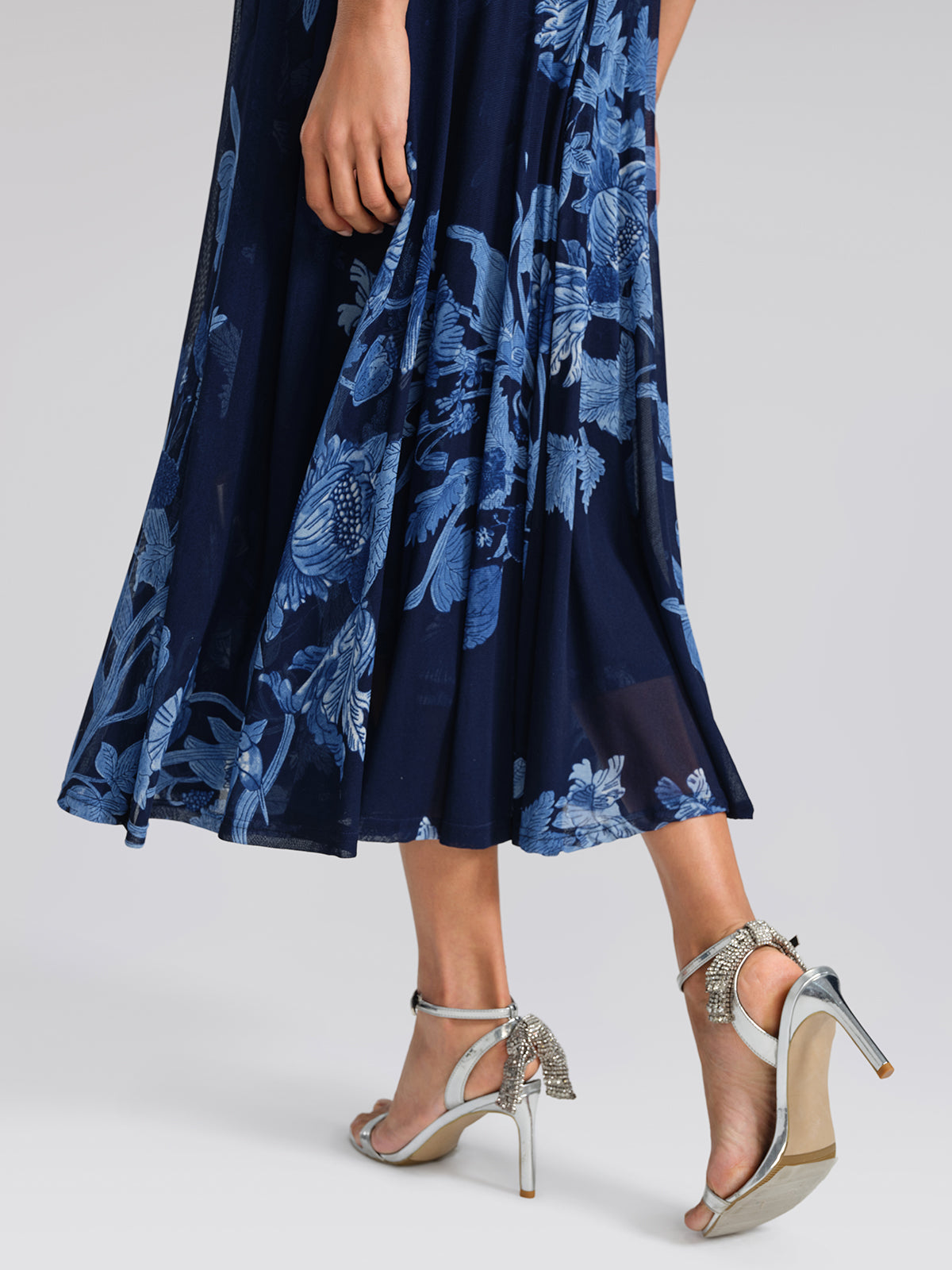 Floral Mesh V-Neck Maxi Dress (Belt Included)