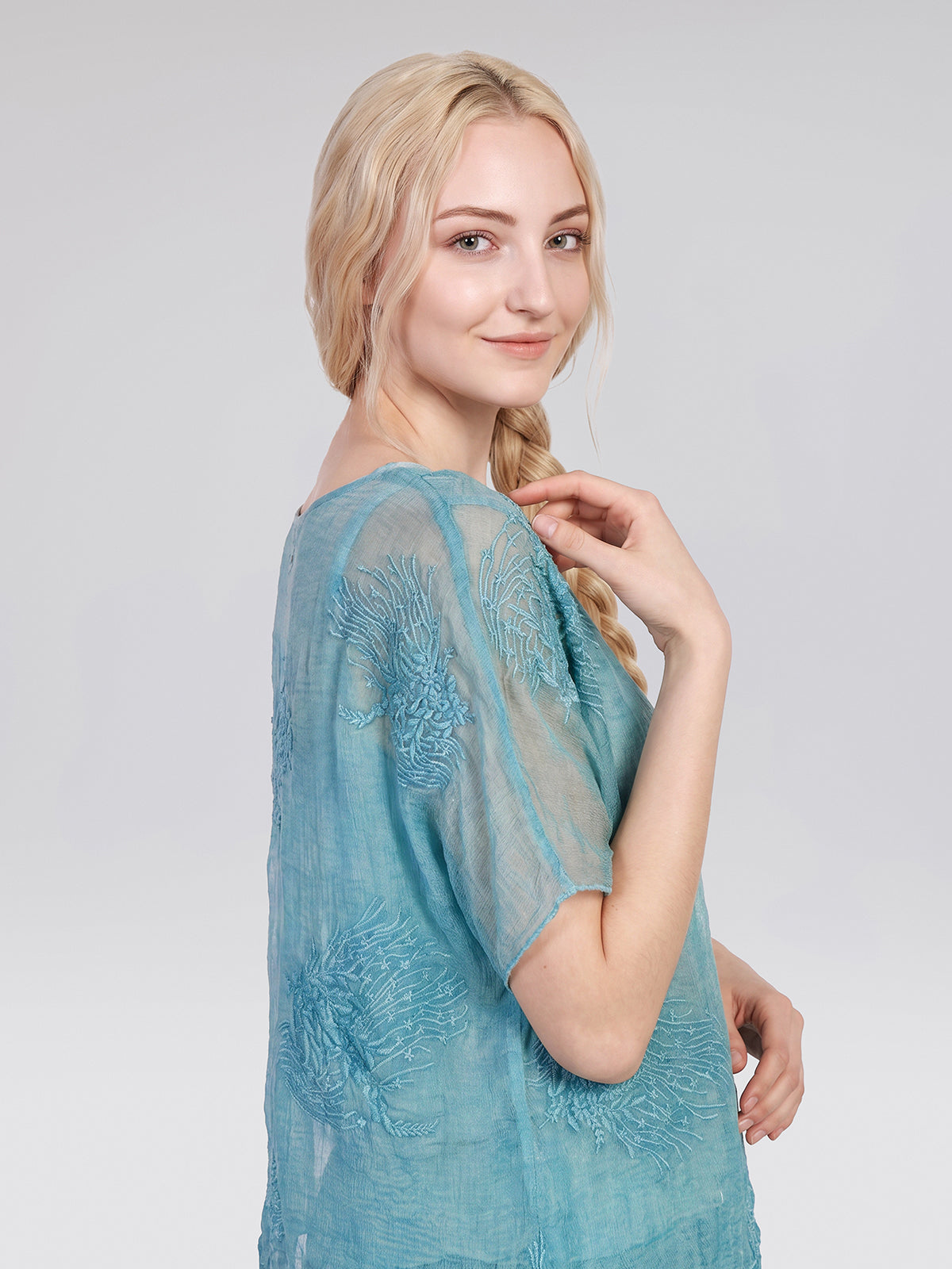 Color-Dyed Silk Floral Embroidered Set