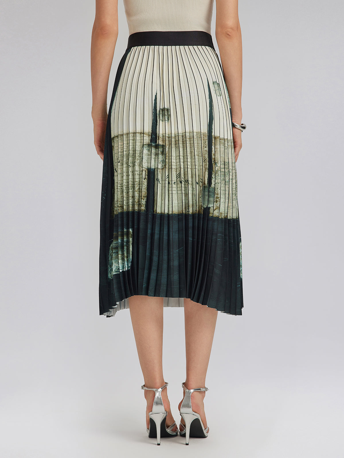 Artfully Pleated Elastic Waist Skirt