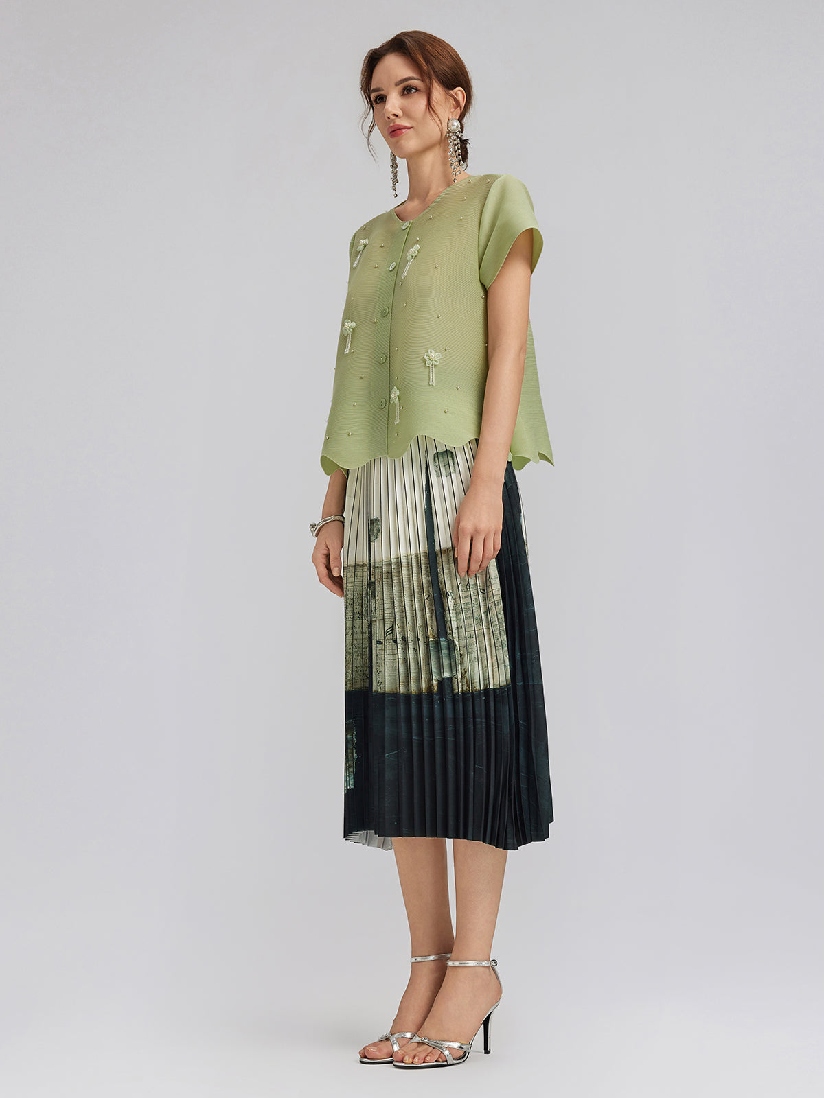 Artfully Pleated Elastic Waist Skirt