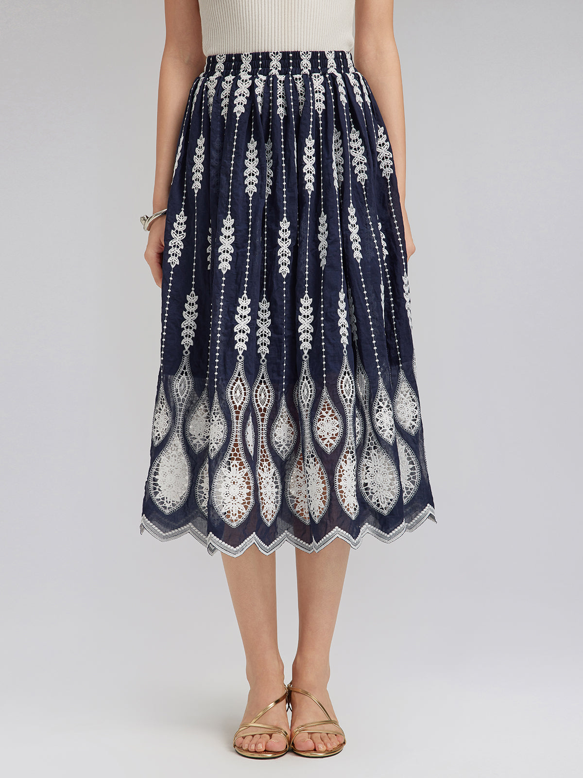 Final Sale | Intricate Wheat-Ear Embroidered Cutout Skirt