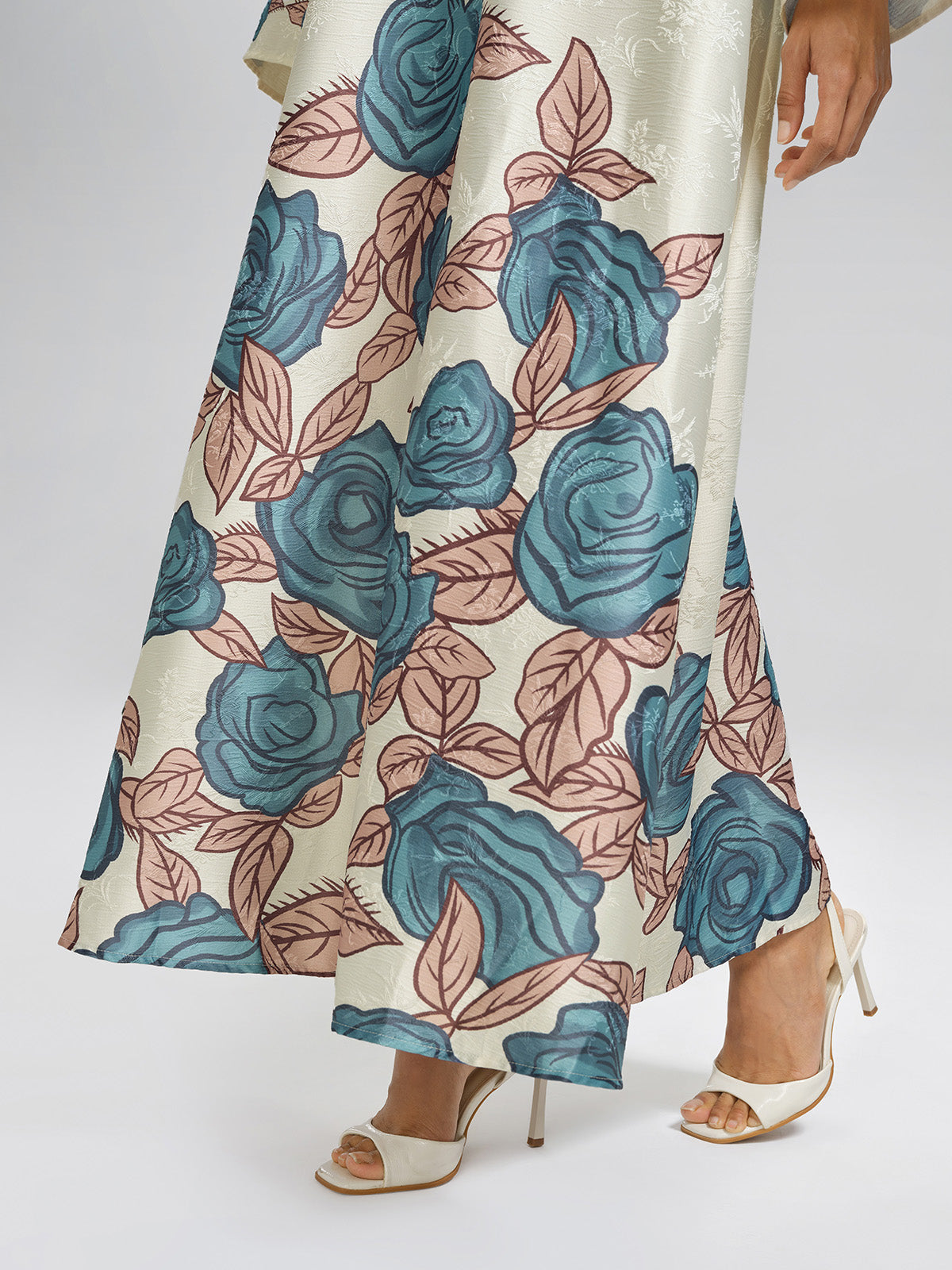 Pearl-Embellished Floral V-Neck Relaxed Dress