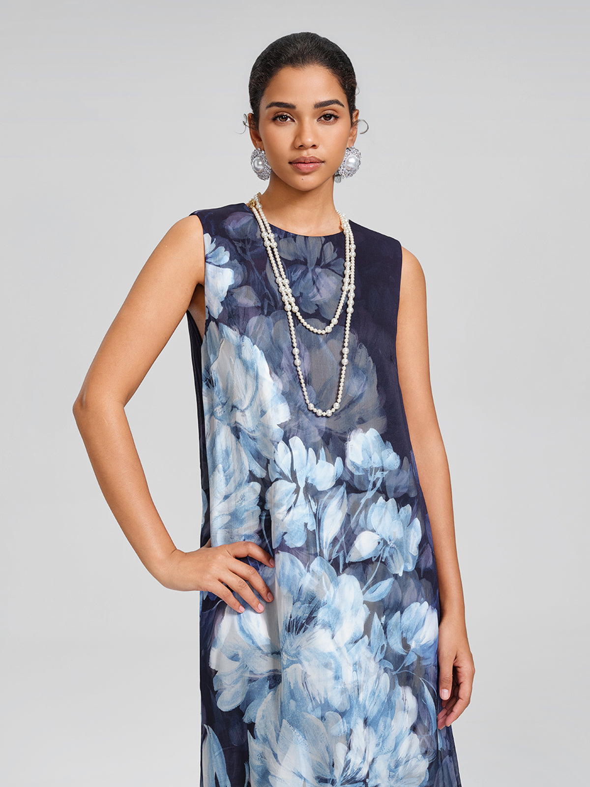 Double-Layer Artistic Print Sleeveless Dress