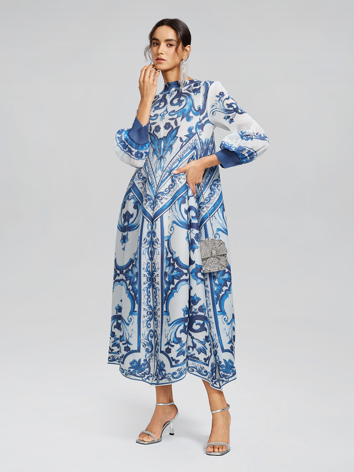 Porcelain-Inspired Pleated Pattern Maxi Dress