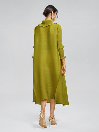 Ruffle Pleated Floral Brooch 3/4-Sleeve Gown