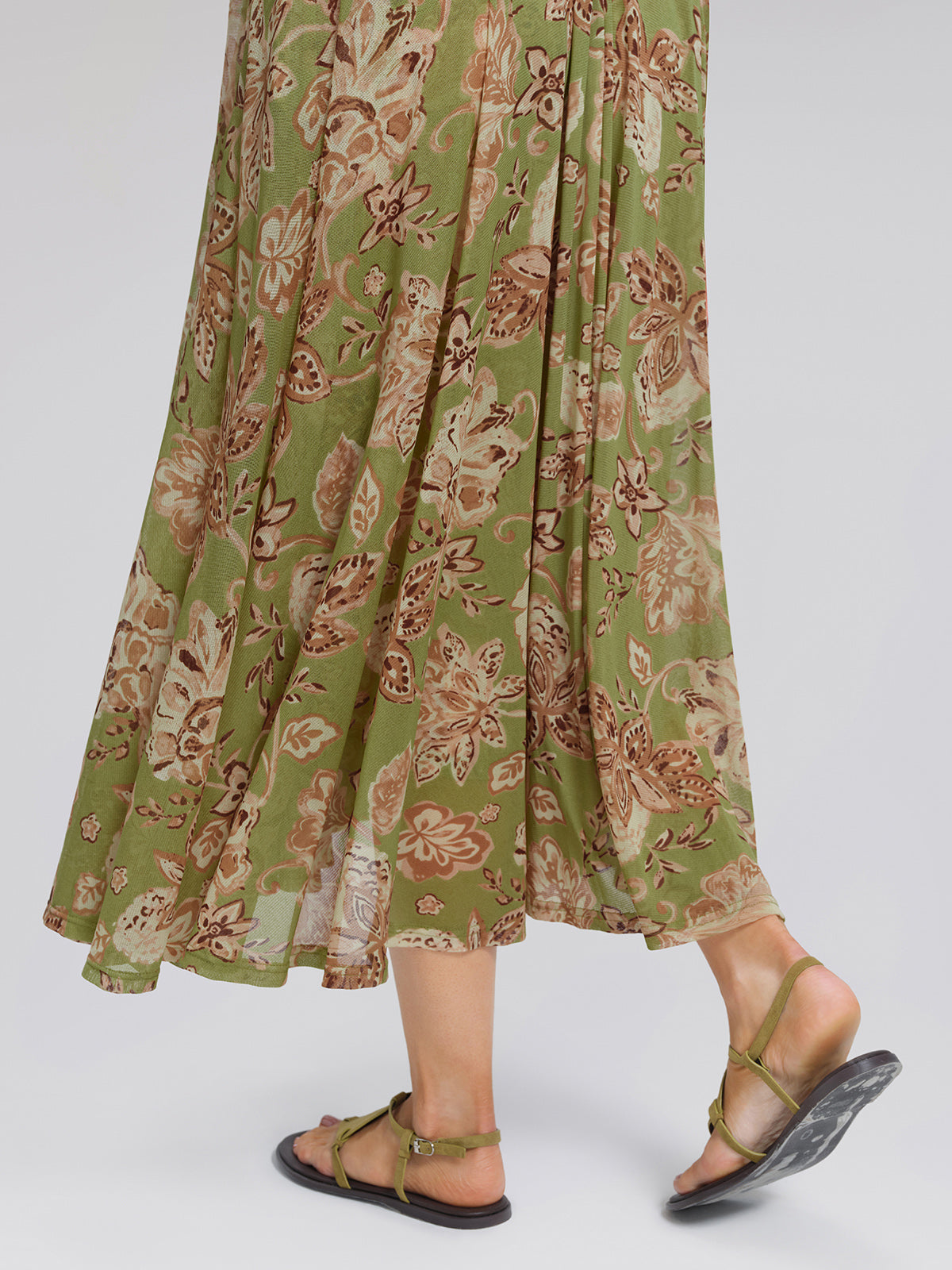Stretch Print V-neck Pleated Belted Flare Dress (Belt Included)