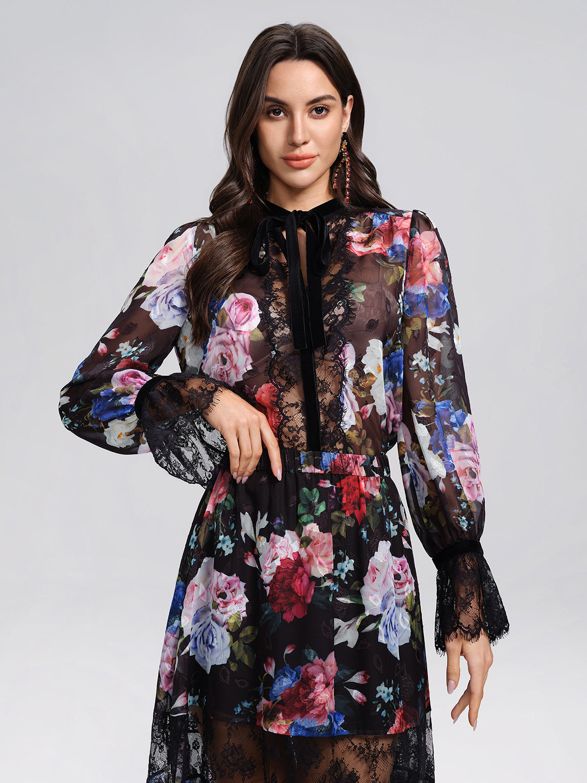 Oil Rose Print Lace Trim Blouse