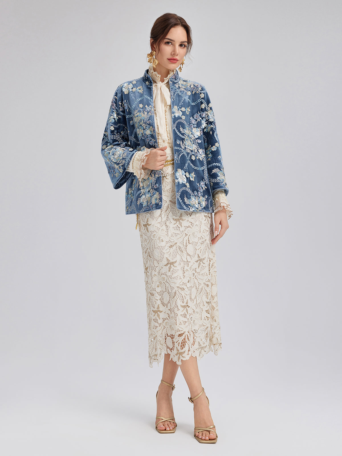 Floral Sequin Embroidered 3/4 Sleeve Velvet Jacket