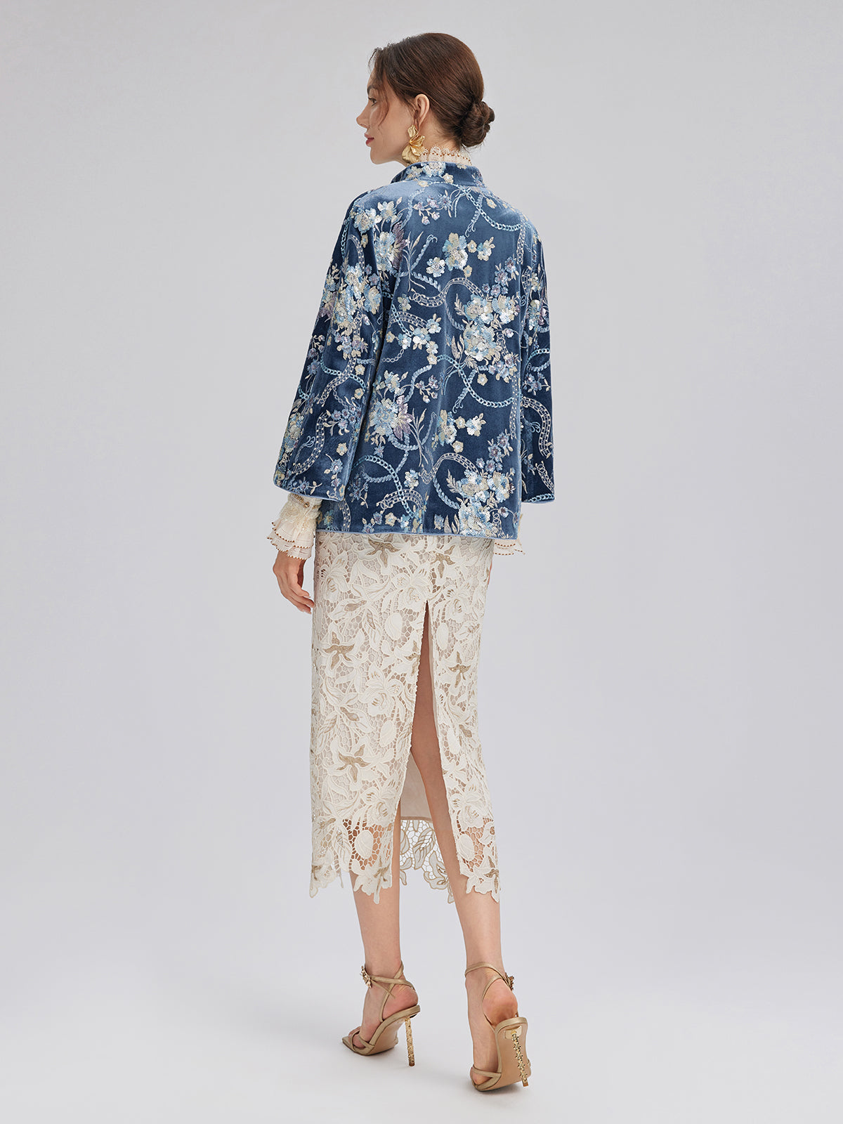 Floral Sequin Embroidered 3/4 Sleeve Velvet Jacket