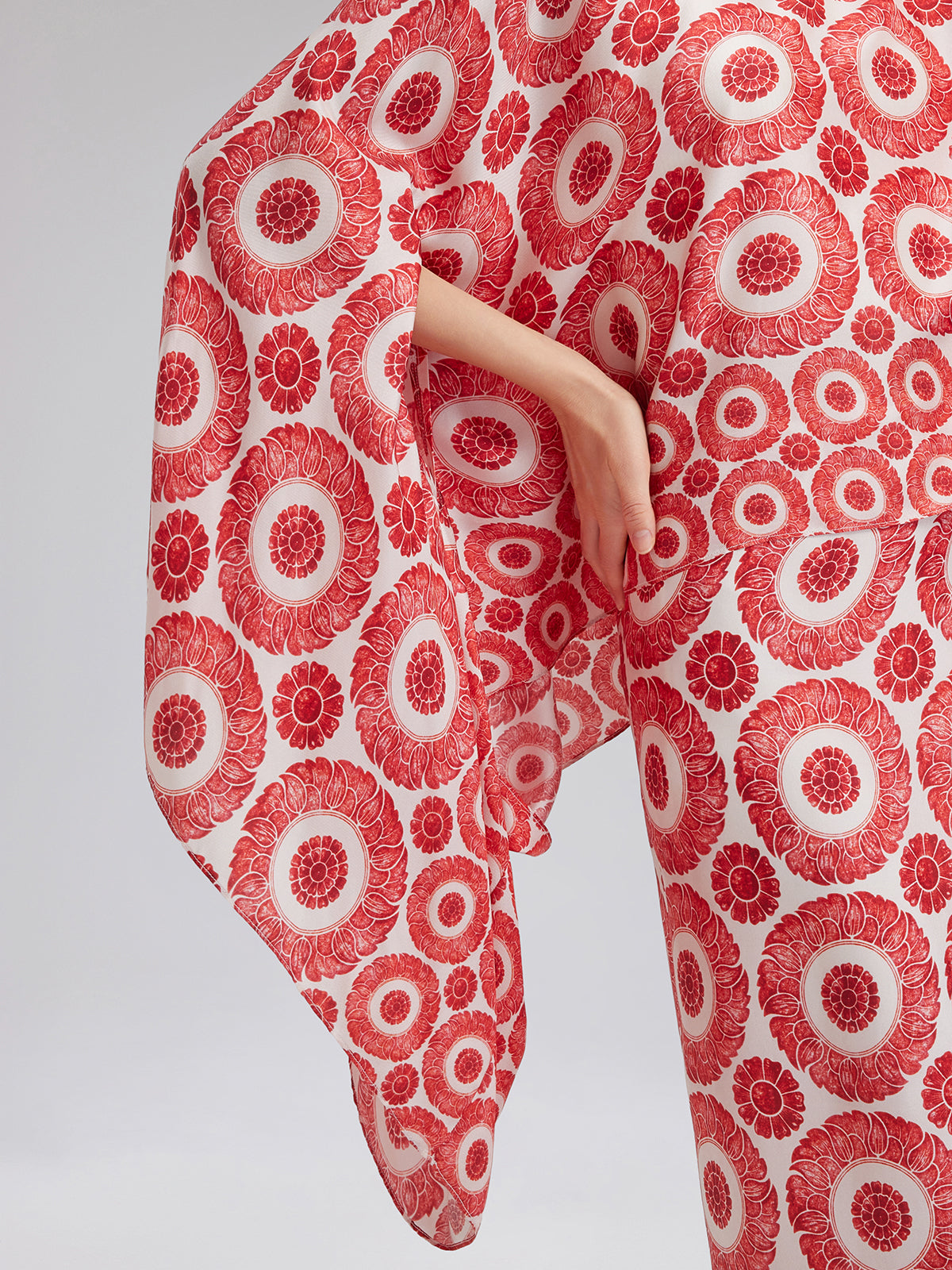 Silk Printed Vintage Cape Pullover