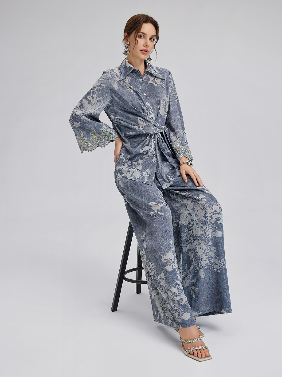 Final Sale | Burnout Floral Tie-Front Shirt