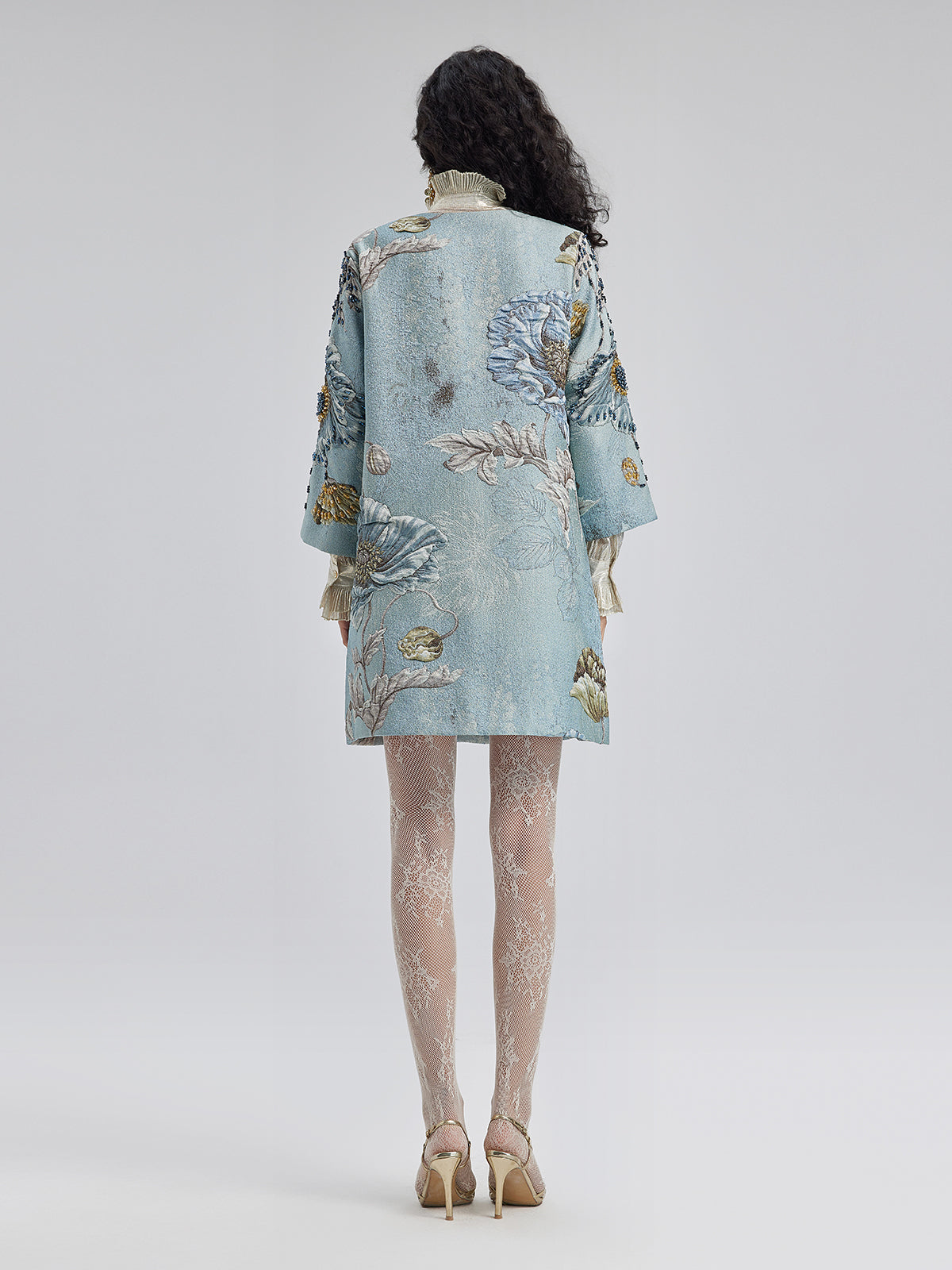 Relaxed clothing piece with soft fabric and understated style