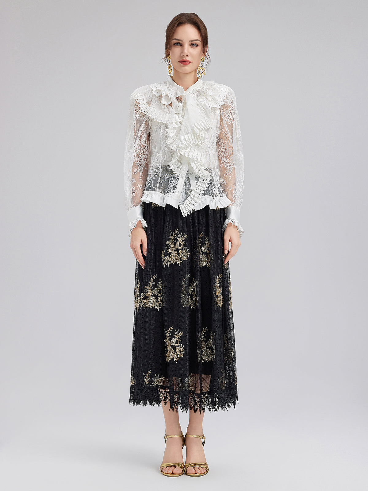 Vintage Court-Inspired Embroidered Lace Top