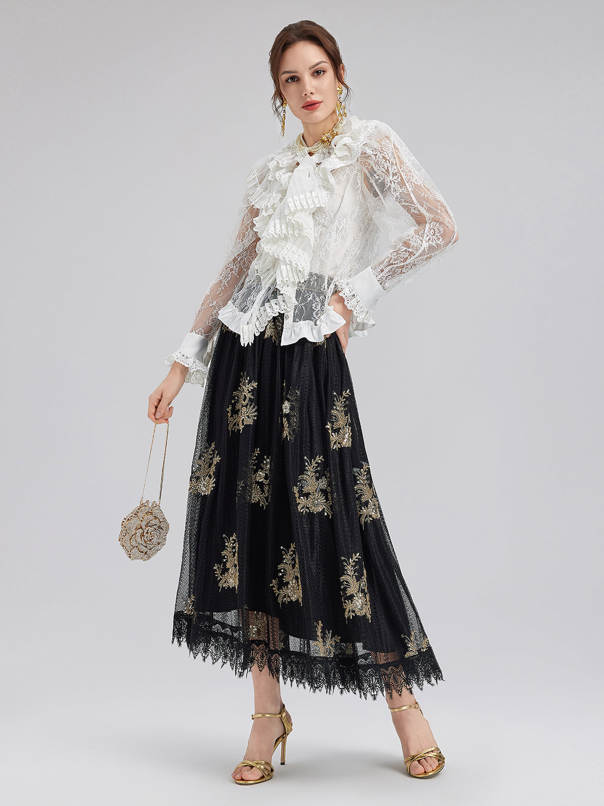 Vintage Court-Inspired Embroidered Lace Top