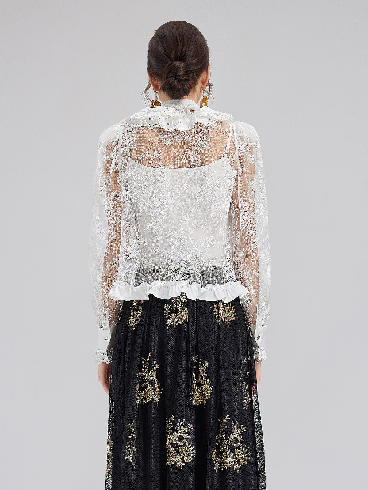 Vintage Court-Inspired Embroidered Lace Top