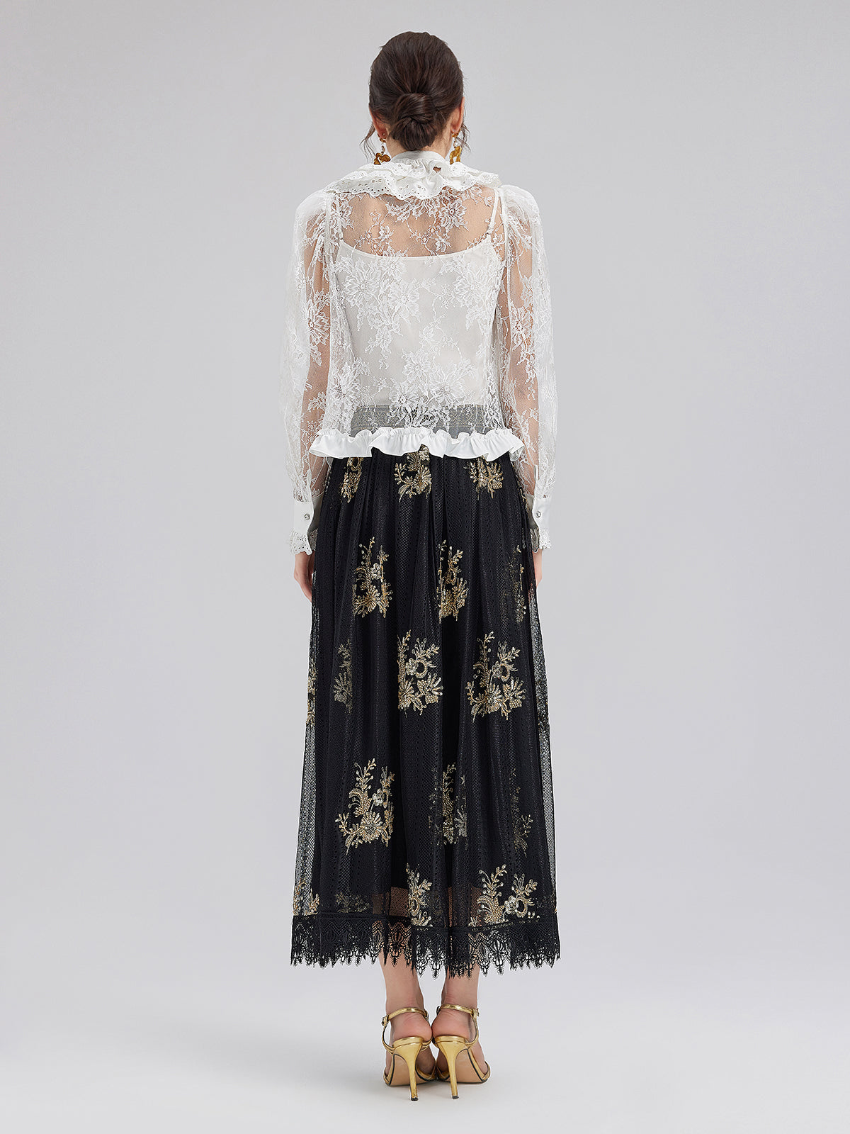 Vintage Court-Inspired Embroidered Lace Top