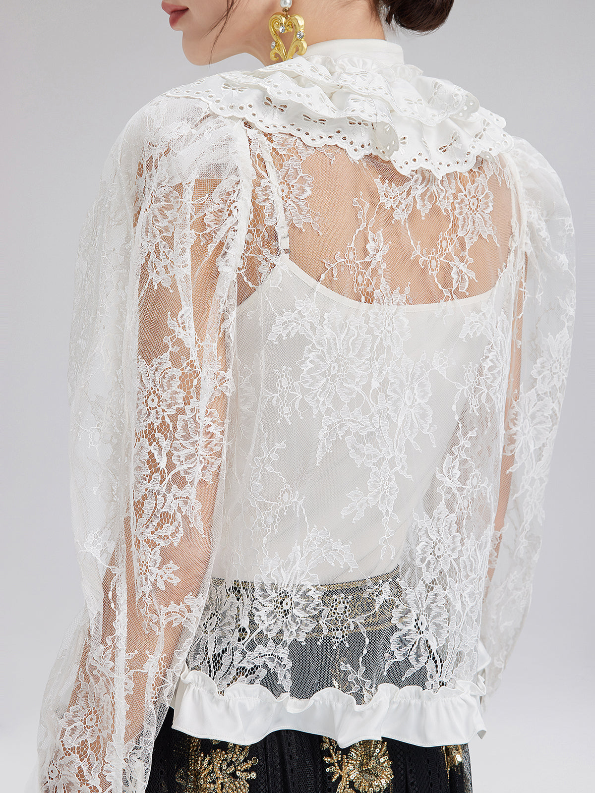 Vintage Court-Inspired Embroidered Lace Top