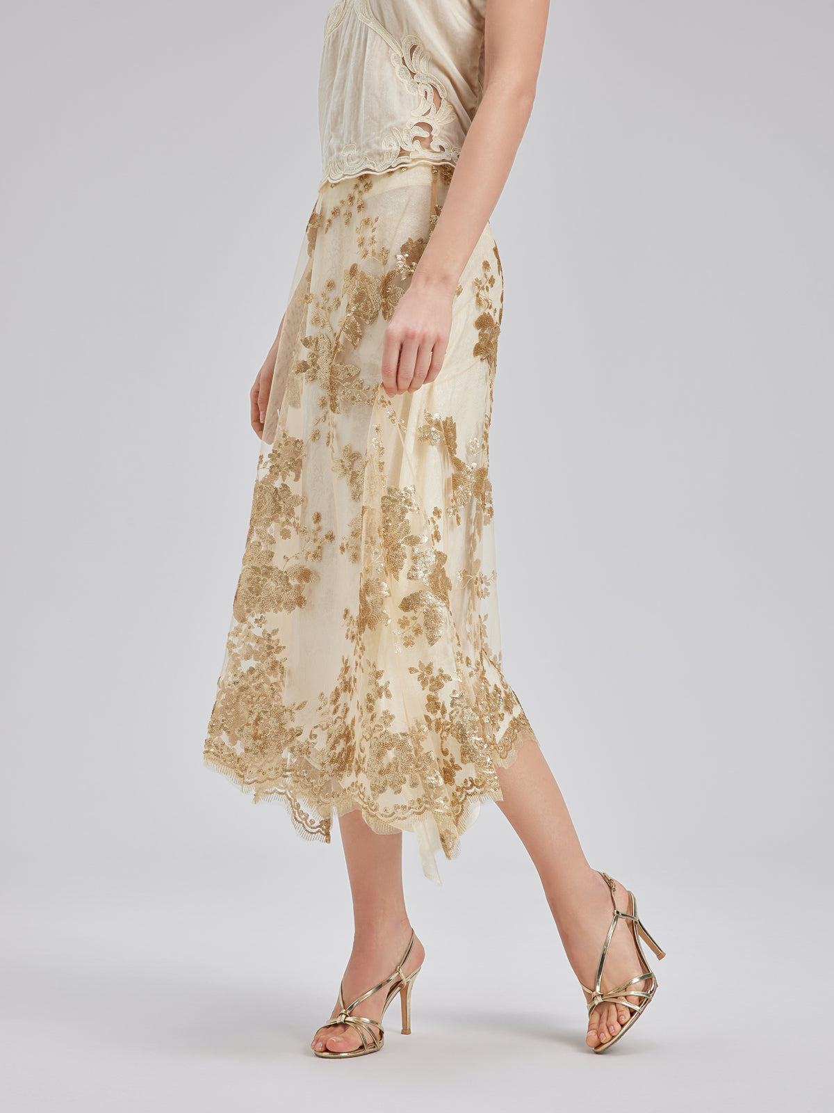 Elegant New Chinese-style Lace Gold Skirt