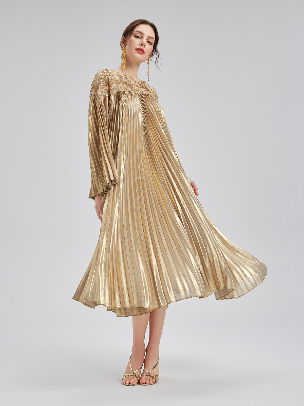 Elegant Gold Embroidery Pleats Dress