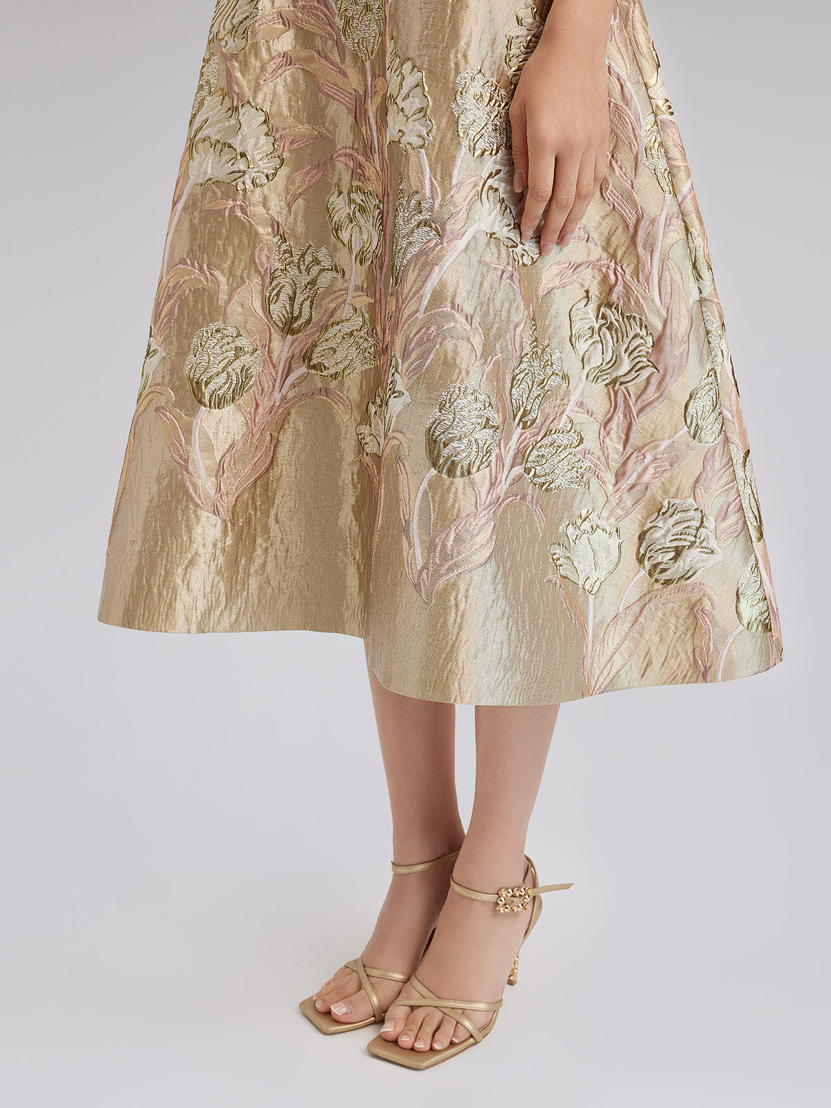 Elegant Gold-Hued Floral Midi Dress