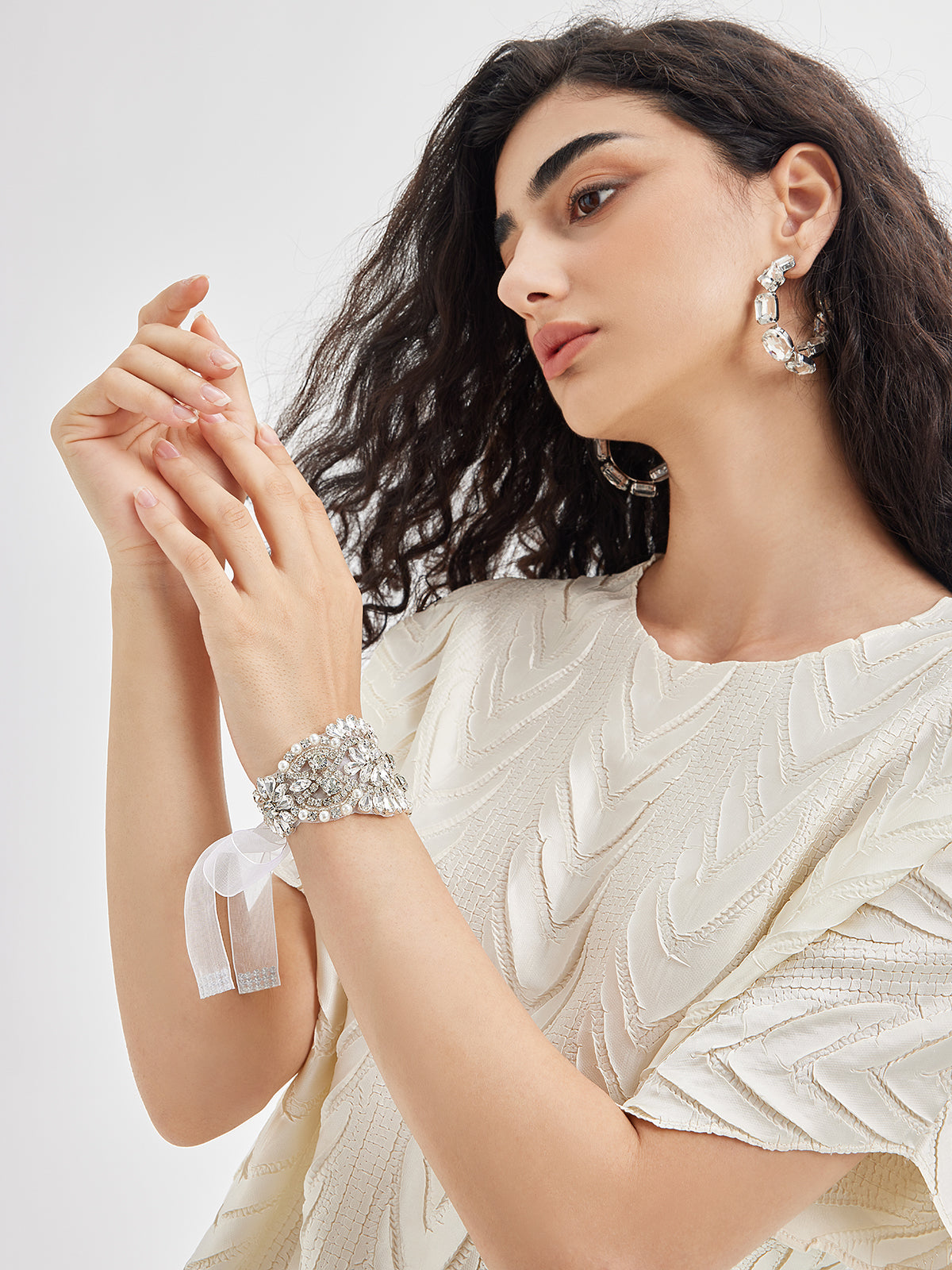 【FREE GIFT】Elegant Radiant Crystal Bracelet