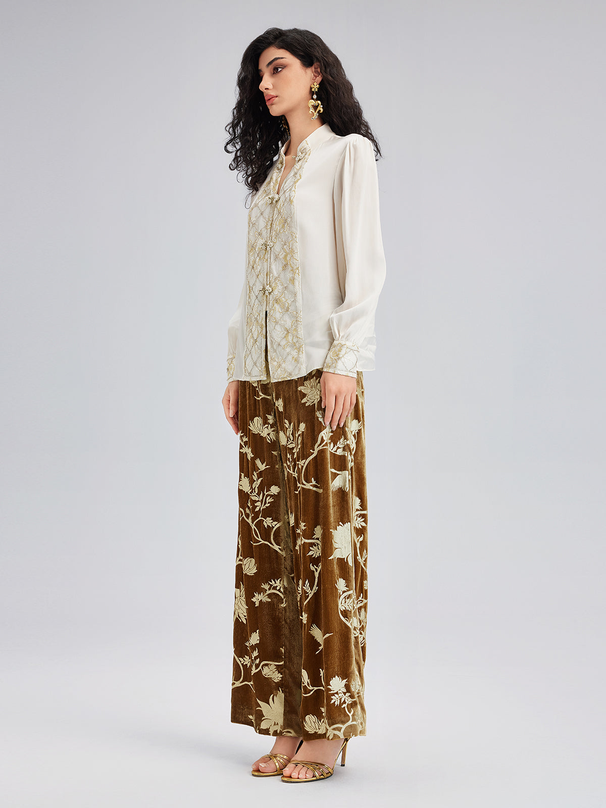 Luxurious Court-style Heavy Embroidered Beaded Top