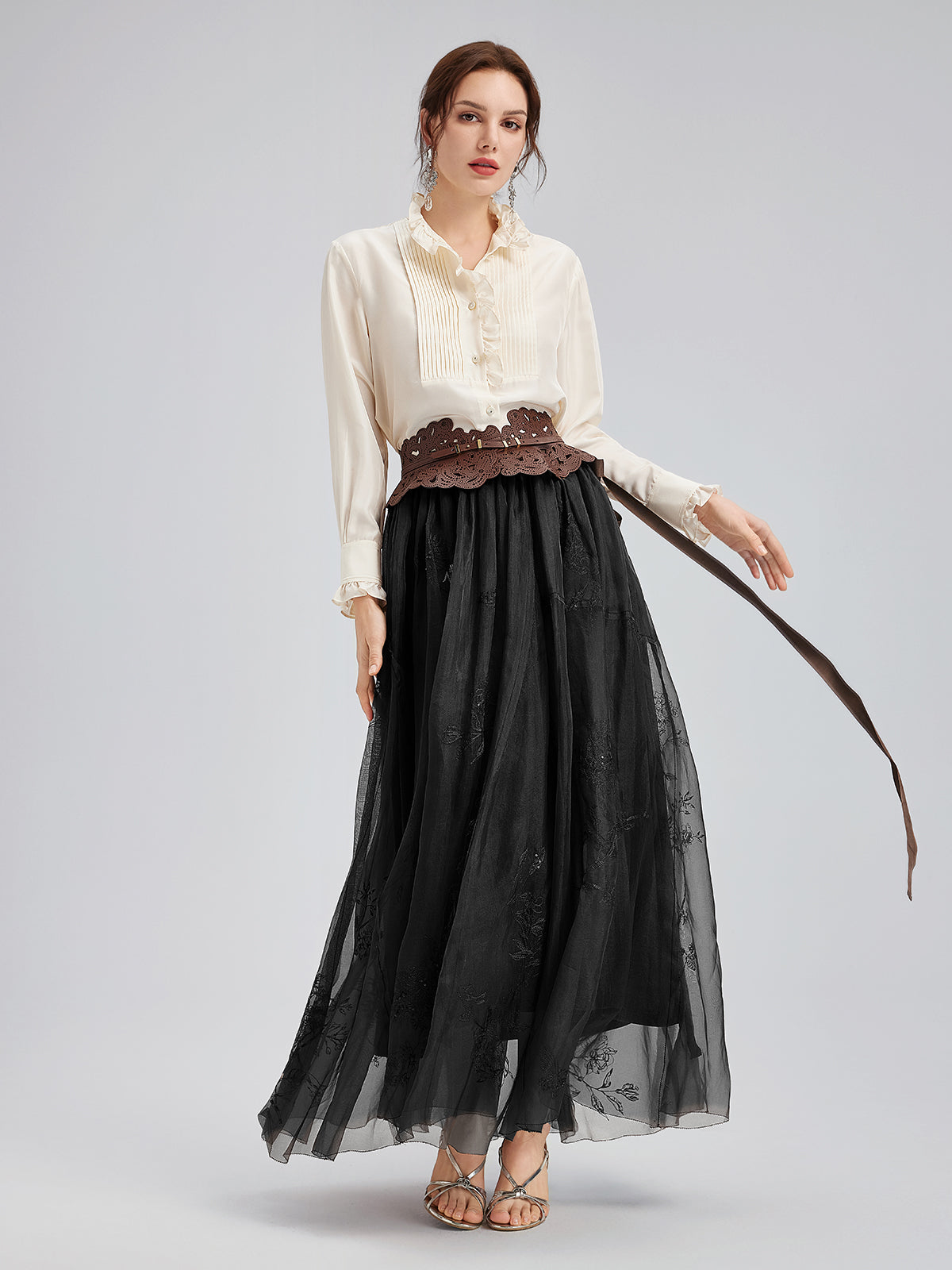 Classic Art Embroidered A-Line Skirt