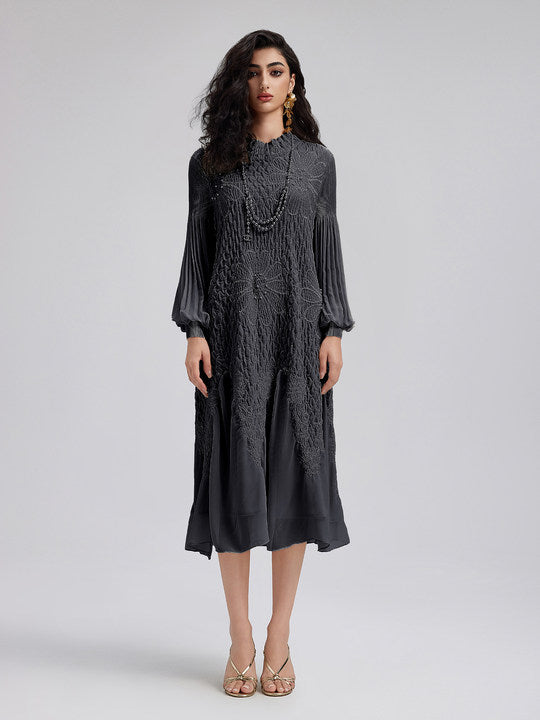 Round Neck Pleated Loose Embroidered Dress